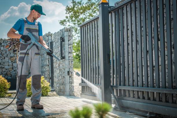 Post-Construction Pressure Washing in Lakeland Village, CA